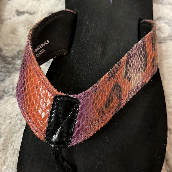 Speedo purple and orange snakeskin print flip flop padded sandal - Picture 12 of 17